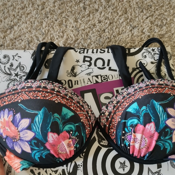 Floral Pushup Bikini - Picture 2 of 7